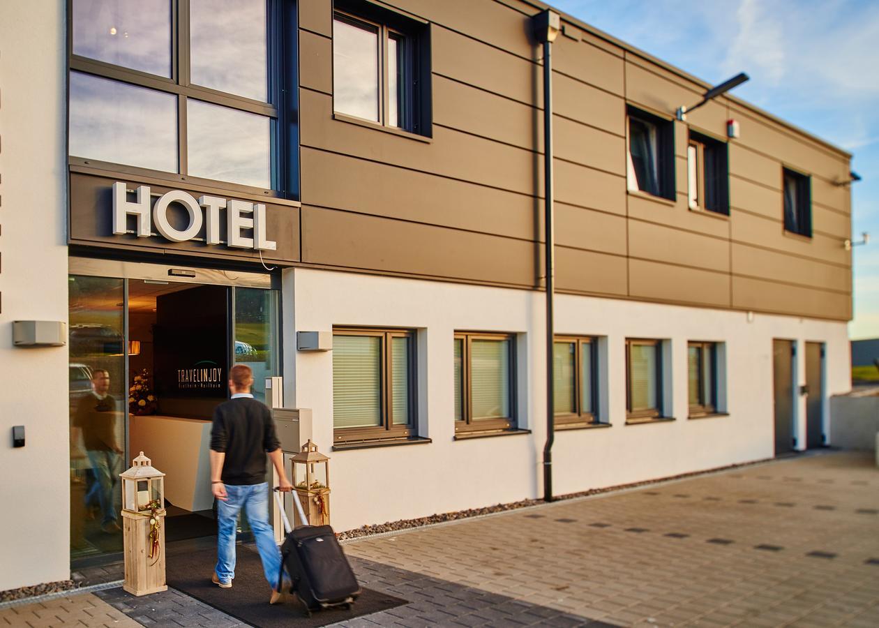 Hotel Travelinjoy Rietheim-Weilheim Esterno foto